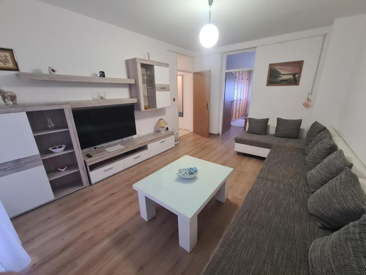Apartman Yellow - Self Check In Osijek Eksteriør billede