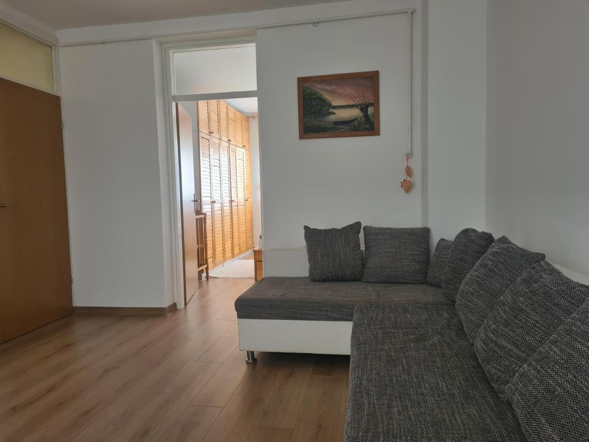 Apartman Yellow - Self Check In Osijek Eksteriør billede