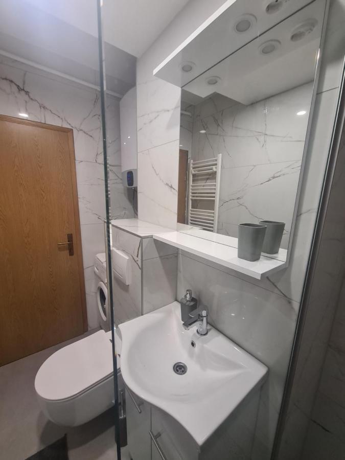 Apartman Yellow - Self Check In Osijek Eksteriør billede