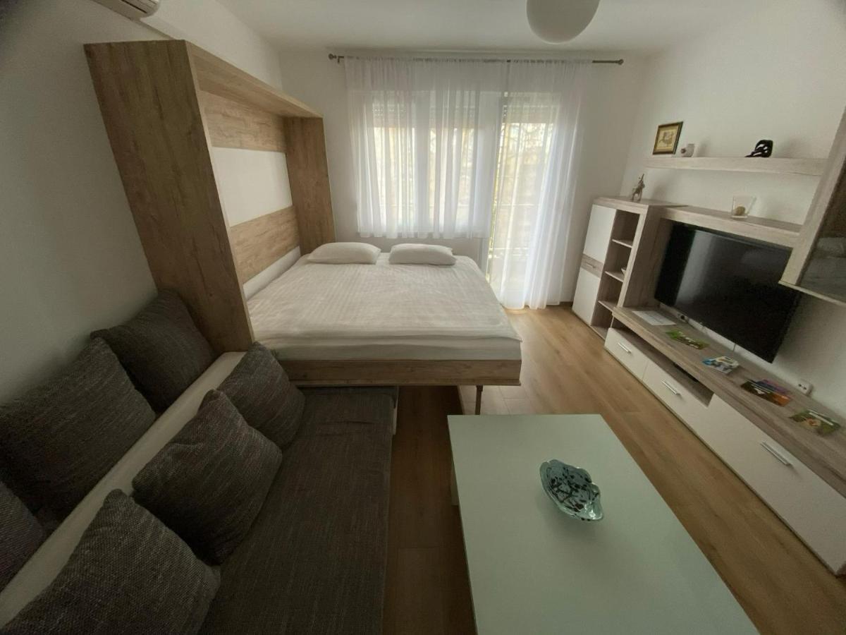 Apartman Yellow - Self Check In Osijek Eksteriør billede